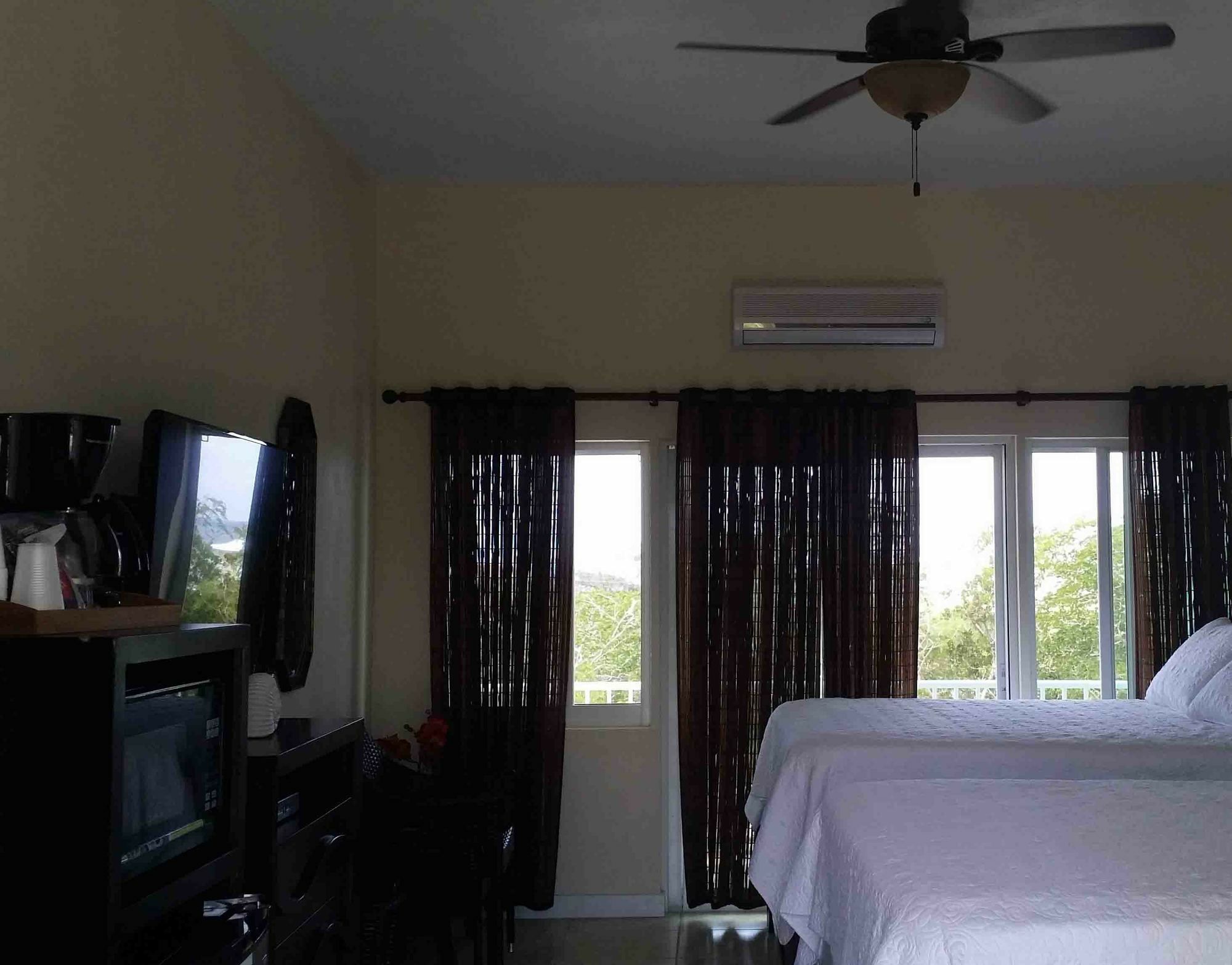 Harbor Breeze Villas Clarence Town Buitenkant foto